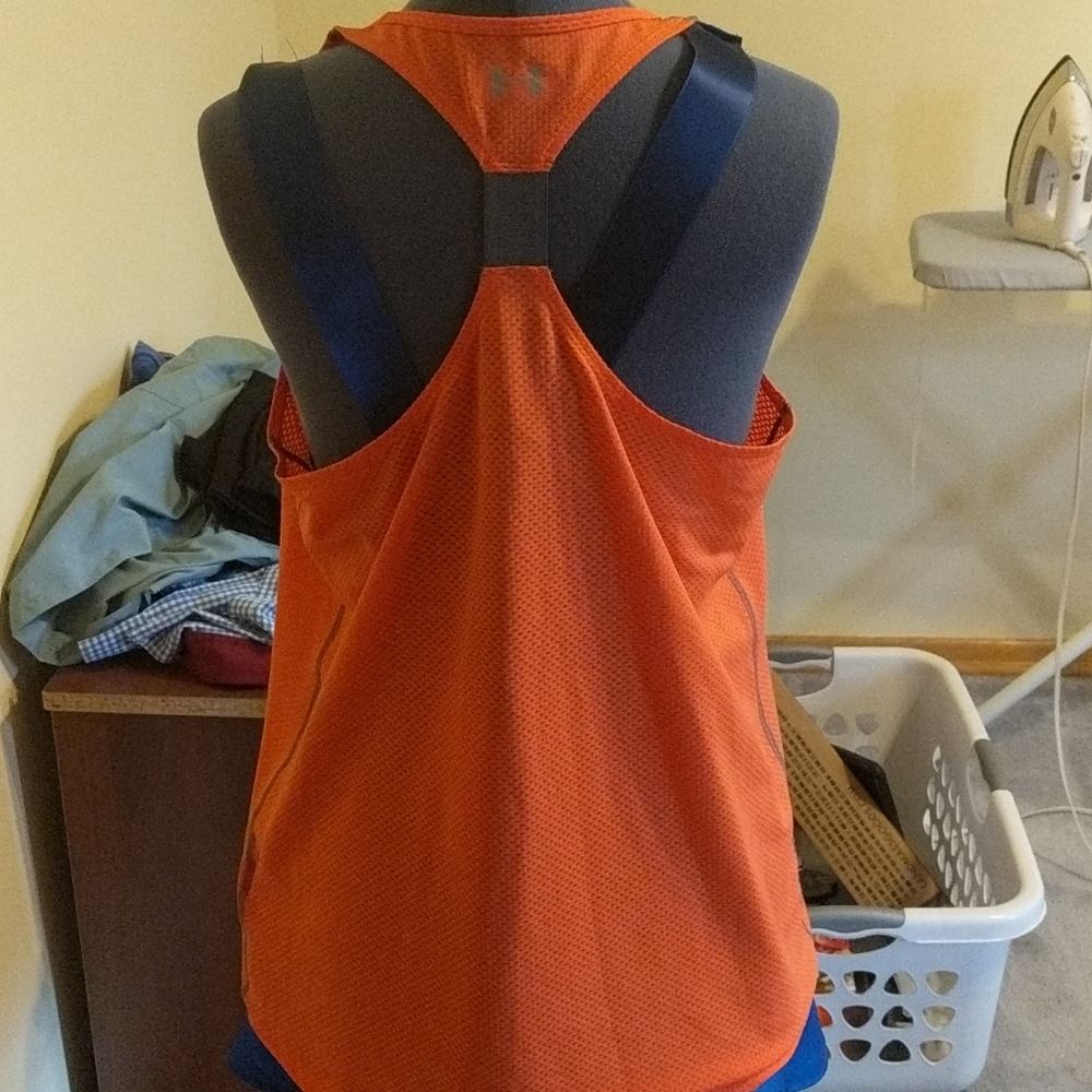 Under Armour Workout Tank - Picture 3 of 4